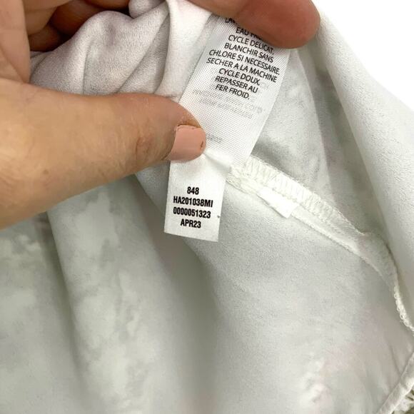 Halogen Sleeveless Lined Floral Halter Top Tan Size Small NWOT - Picture 7 of 8